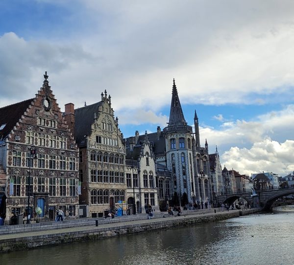 Am ajuns în sfârșit în Ghent (Belgia) și a fost mult mai frumos decât ne așteptam!